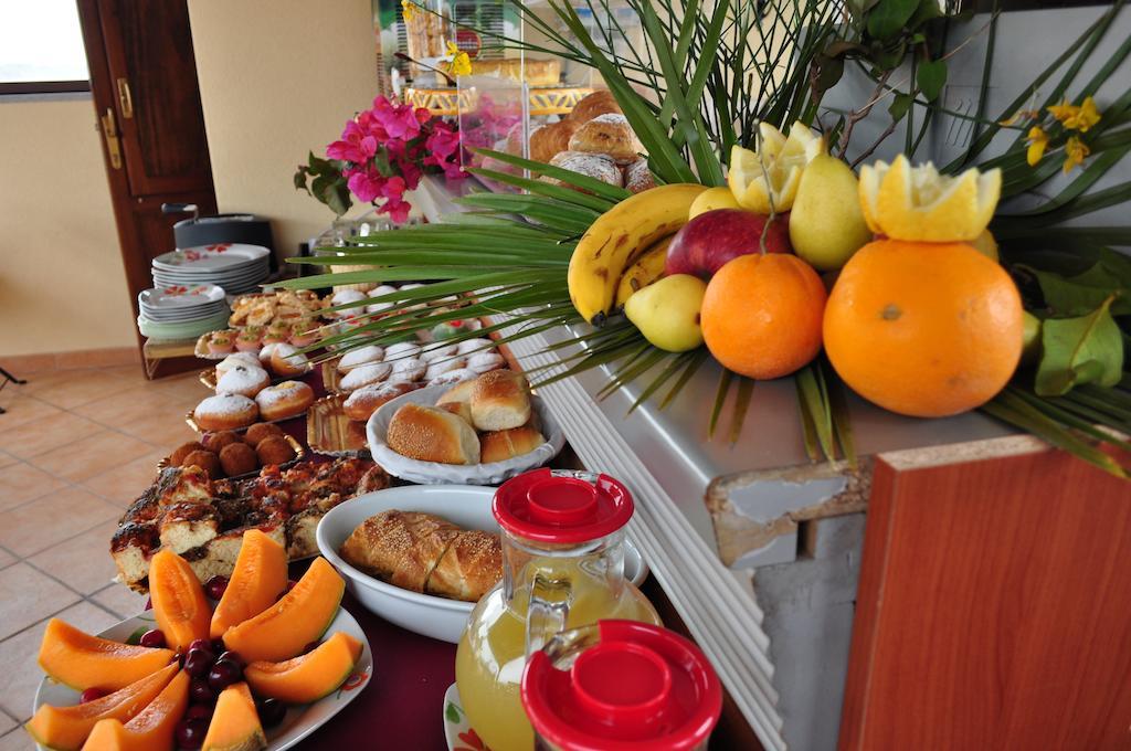 Rooms And Breakfast Zefiro San Vito Lo Capo Exteriér fotografie