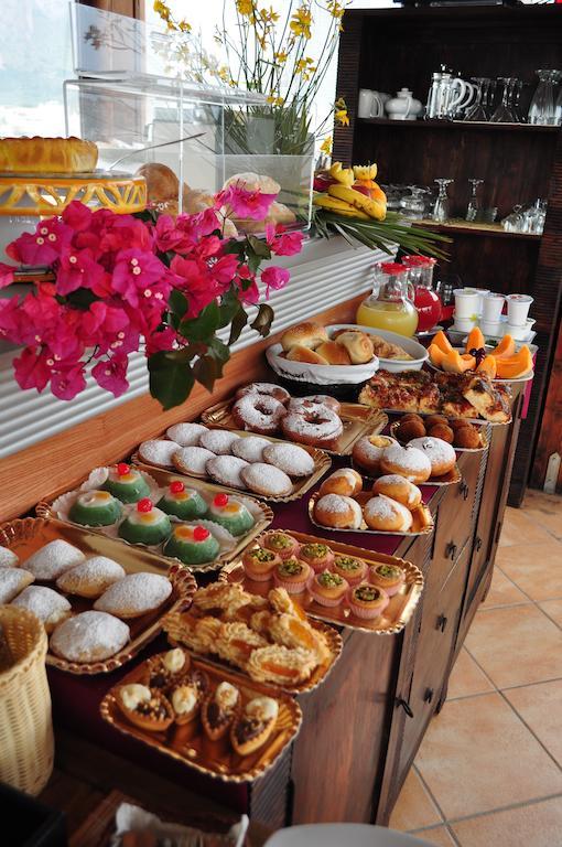 Rooms And Breakfast Zefiro San Vito Lo Capo Exteriér fotografie